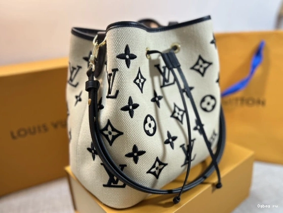 MM NÉONOÉ VUITTON LOUIS 0810